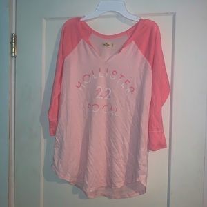 Pink v-neck hollister shirt!